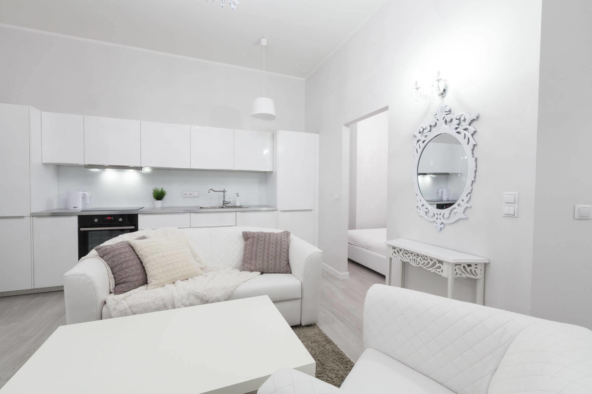 Homewell Apartments Stara Piekarnia พอซนาน ภายนอก รูปภาพ