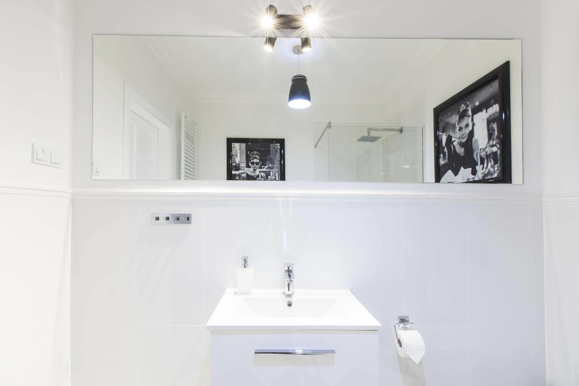 Homewell Apartments Stara Piekarnia พอซนาน ภายนอก รูปภาพ