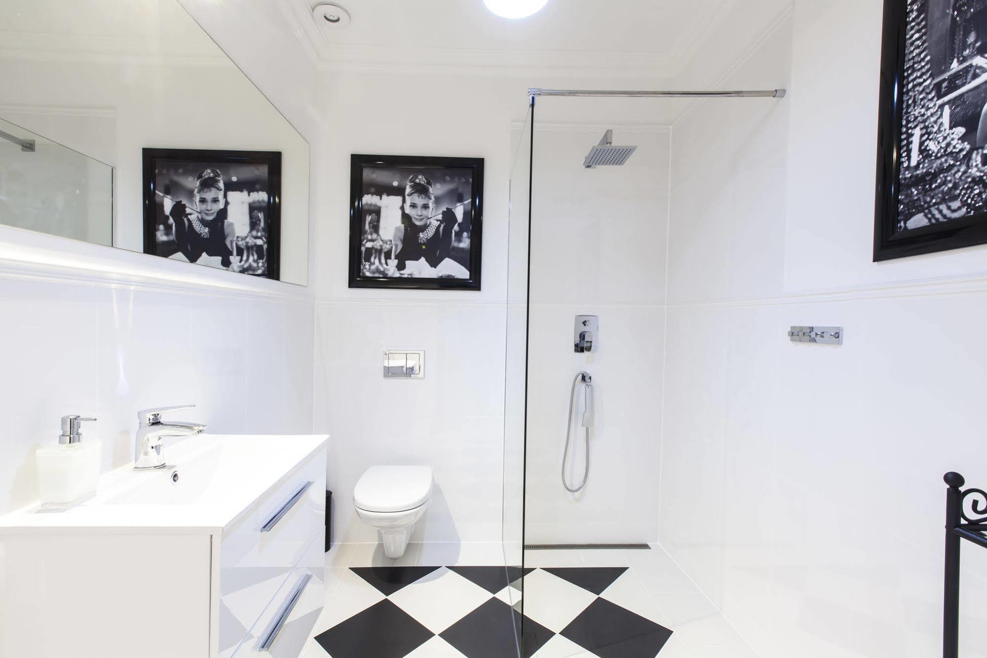 Homewell Apartments Stara Piekarnia พอซนาน ภายนอก รูปภาพ