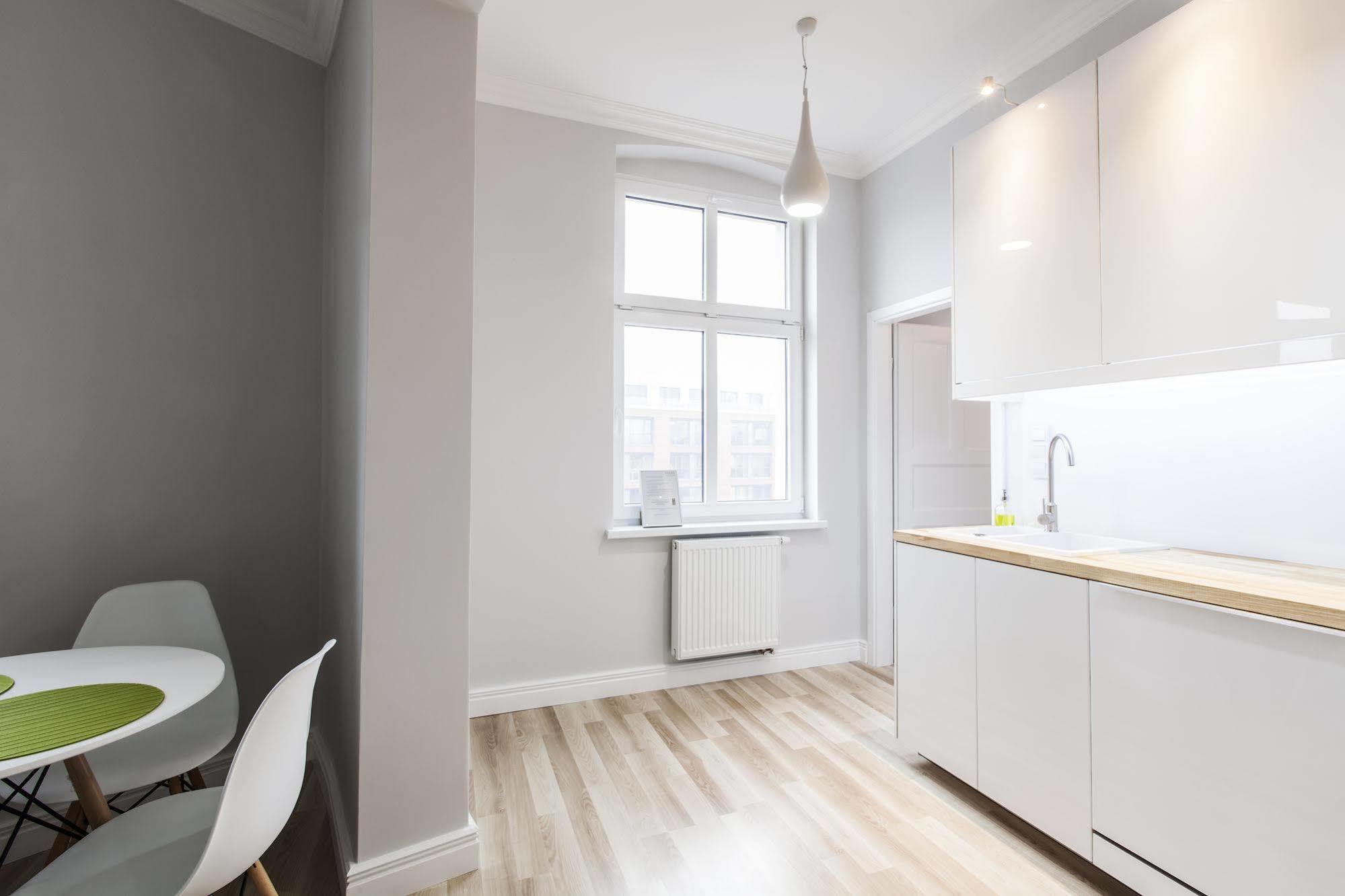 Homewell Apartments Stara Piekarnia พอซนาน ภายนอก รูปภาพ